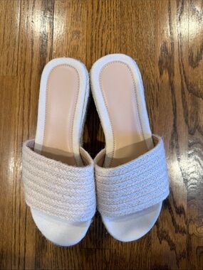 Women’s Slide Sandals in tan - Slip-On Comfort